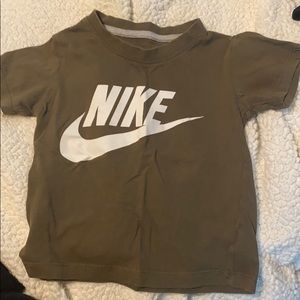 2t Nike t shirt